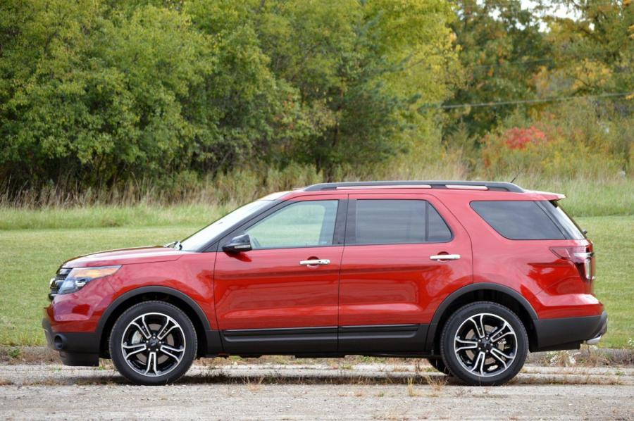  Ford Explorer Sport 2012 года  (фото 29 из 94)